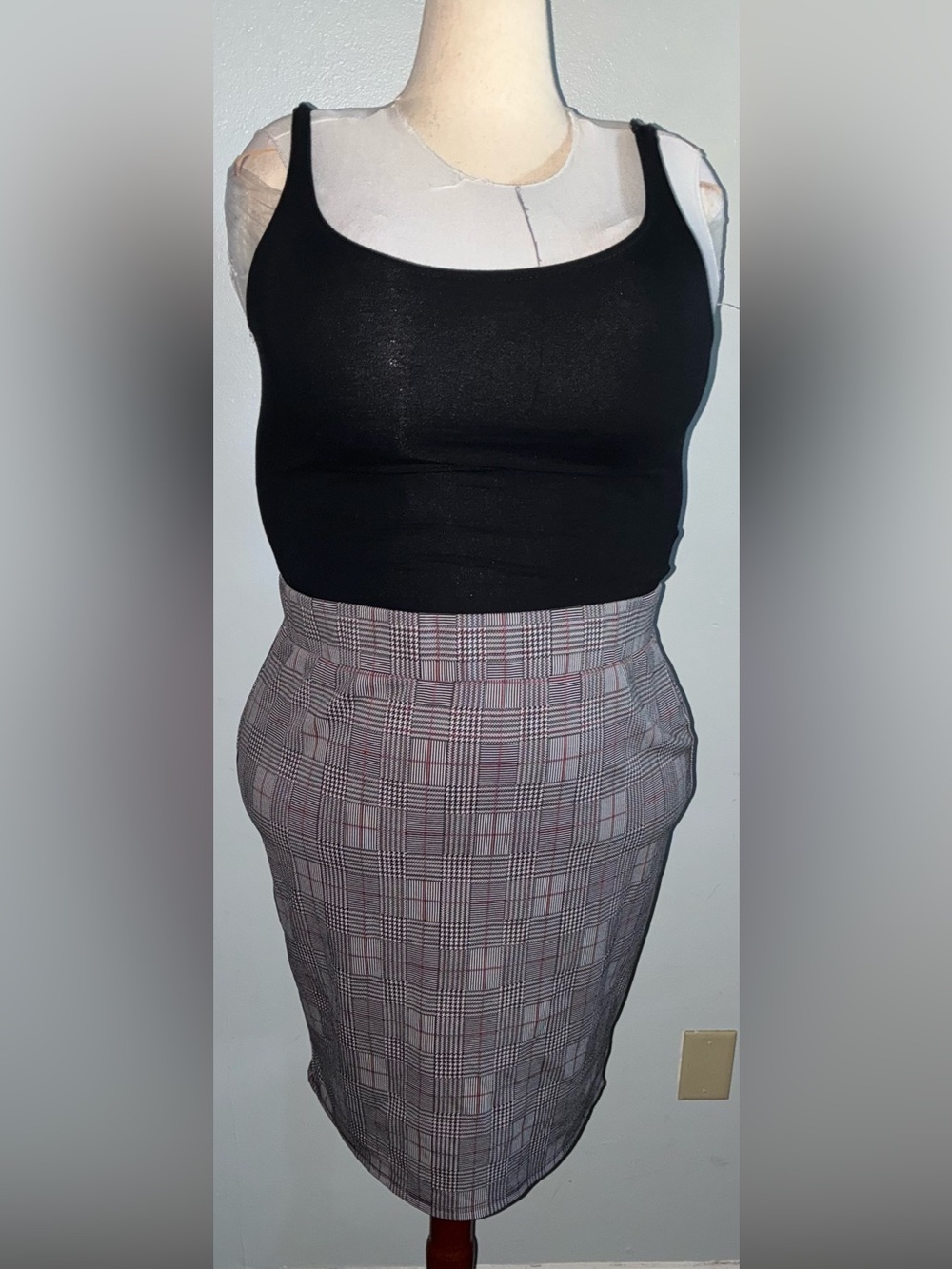 TORRID DOUBLE‑KNIT PENCIL SKIRT — MULTI PLAID — SIZE 2 — NWOT